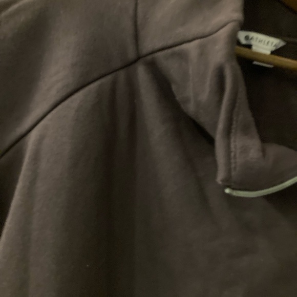 Athleta Mock-Neck Shoulder Zipper Fleece-Lined Pullover w/ Tulip Hem - Picture 6 of 10